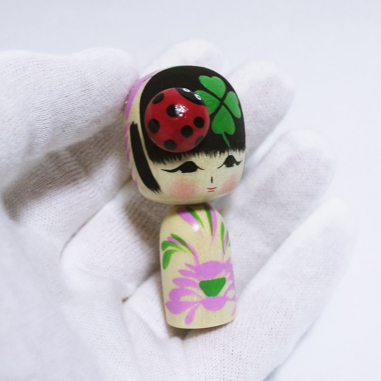 春 てんとうむし & 四葉のクローバー こけし Spring Ladybug & Four Leaf Clover KOKESHI #339