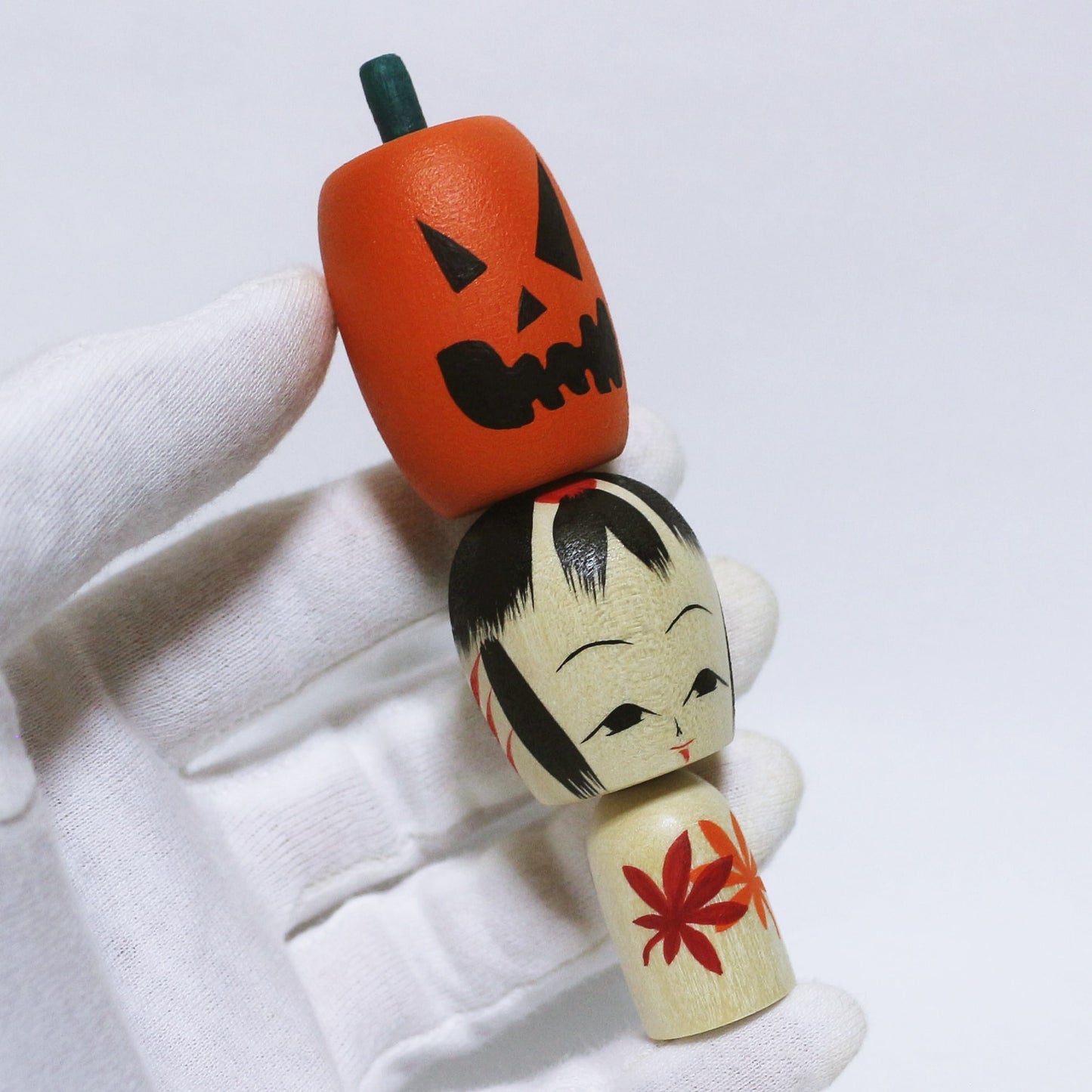 Halloween　カボチャ乗せ　こけし　Pumpkin on top  Kokeshi　※204