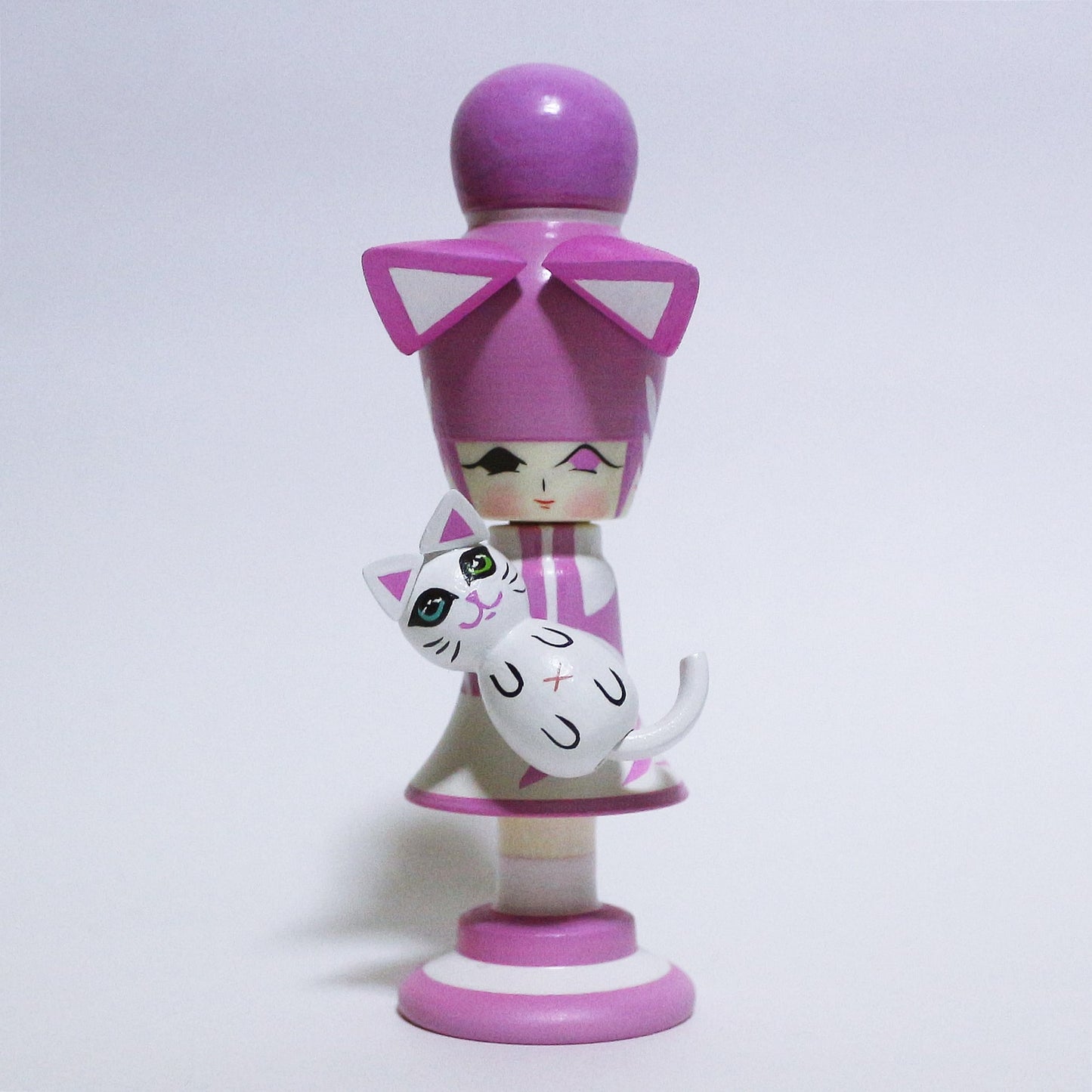 NEKO-MIMI Holding a cat KOKESHI　※508