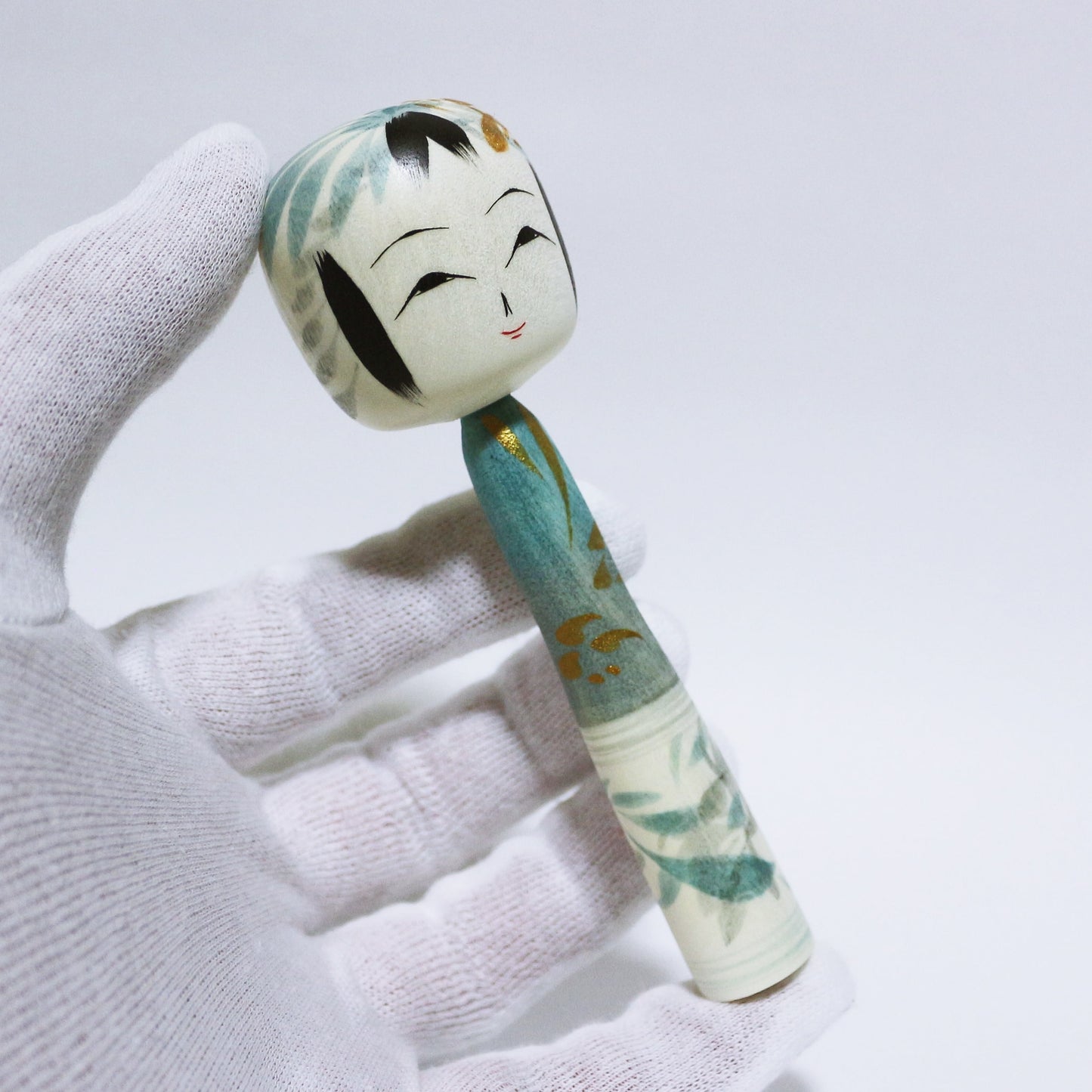 灰青　Grayish Blue KOKESHI　※556