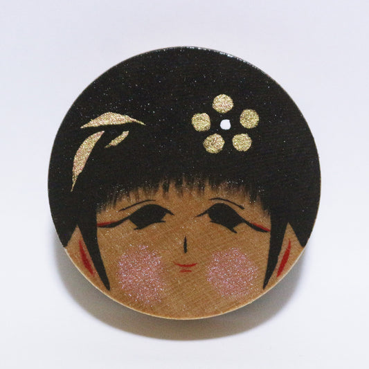 こけしブローチ　KOKESHI Brooch　※660