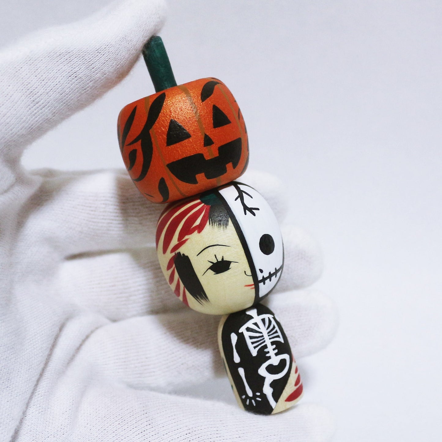 HALLOWEEN 中身見えちゃってるよコケシ　Kokeshi with its contents visible　※677