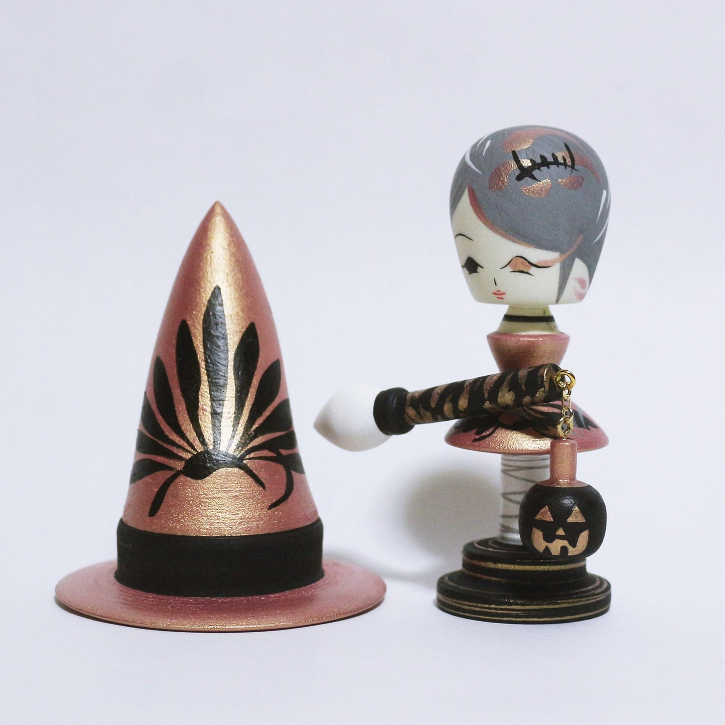 HALLOWEEN 魔女　Witch KOKESHI　※690