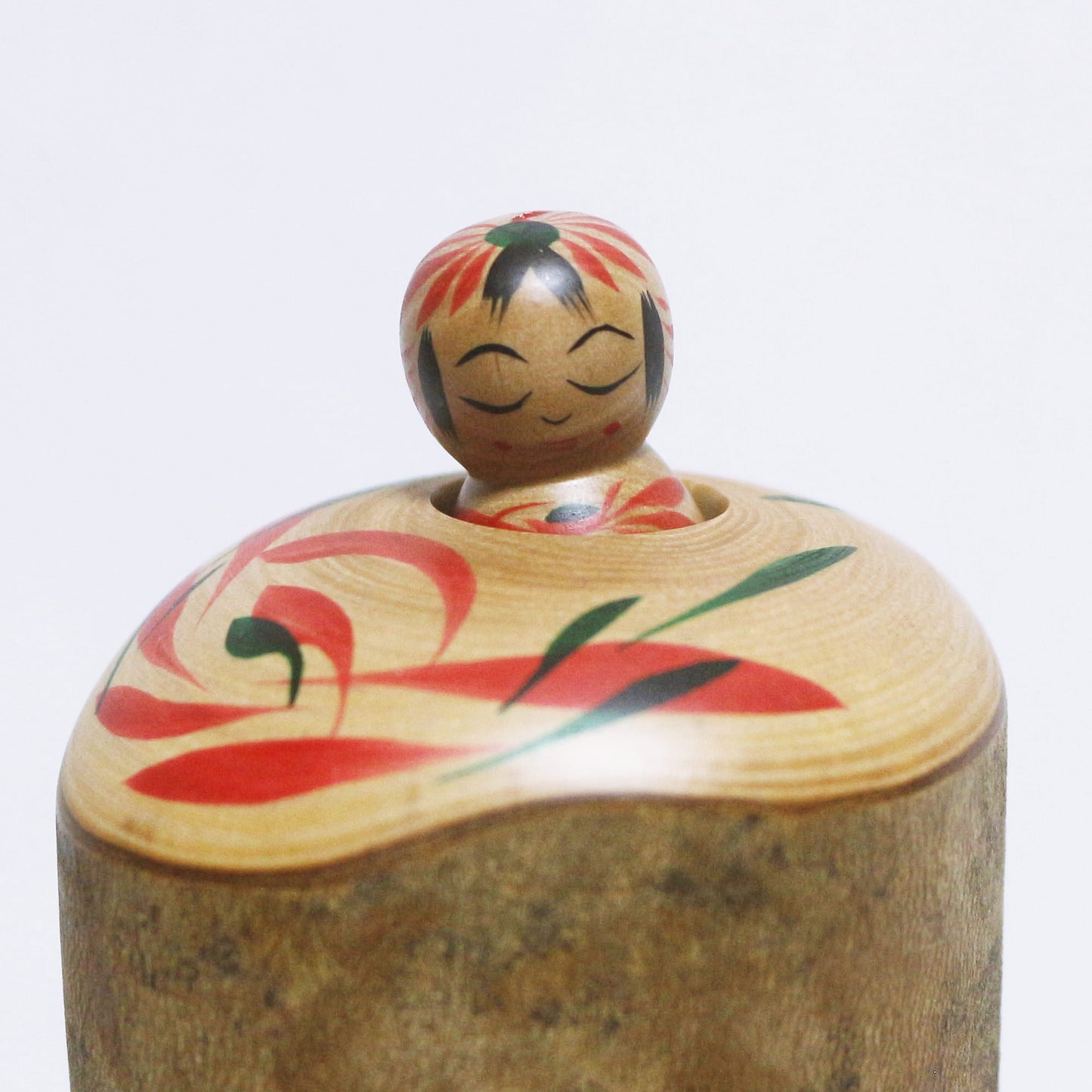 椿　玉入れこけし　Camellia DARUMA KOKESHI　※828