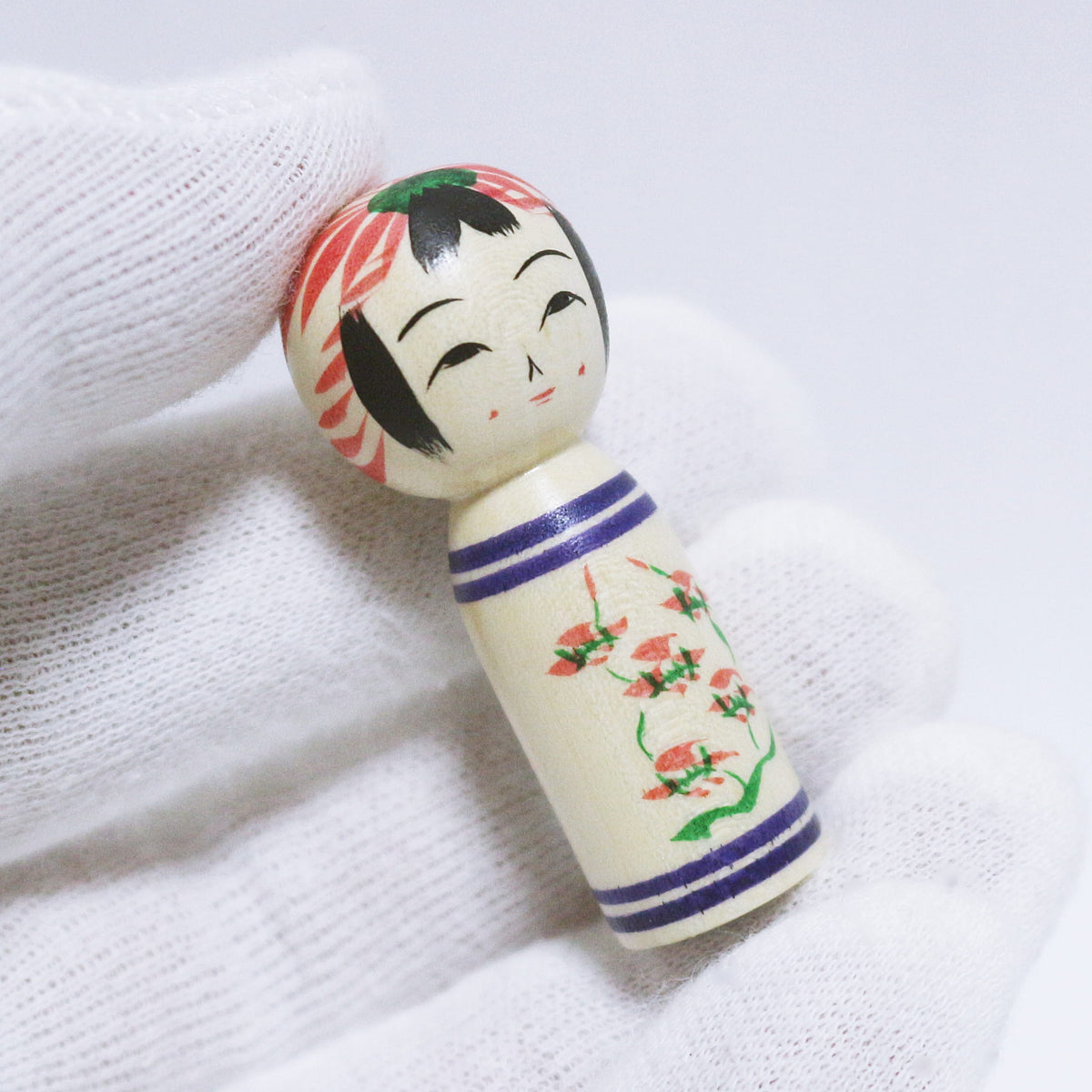 ちっちゃいこけし　Small KOKESHI　※972